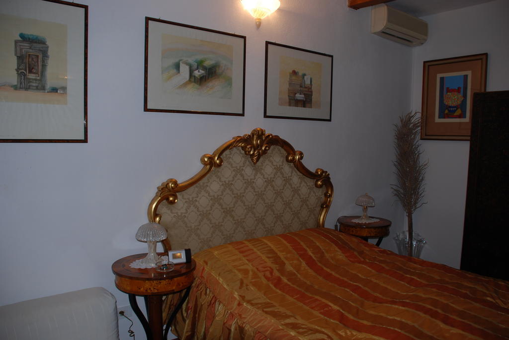 Villa Giulia Islaz Habitación foto